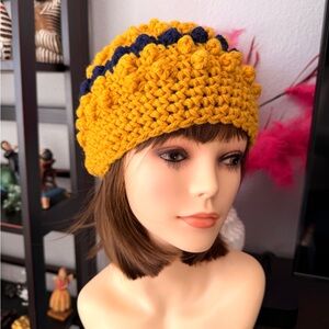 Vintage Classique Italian Yellow and Blue Knit Beanie